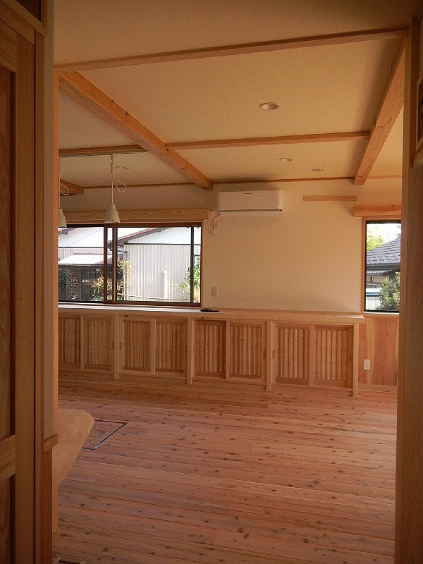 2011-T邸